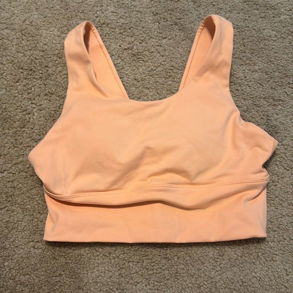 Workout top size medium